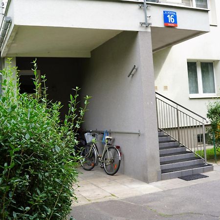 Nice Apartament With Small Tub Varsó Kültér fotó