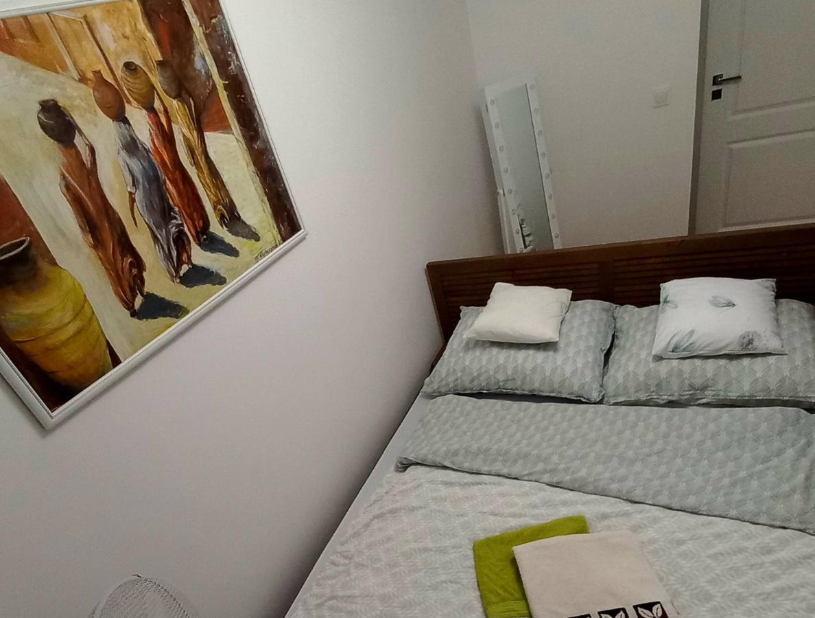 Nice Apartament With Small Tub Varsó Kültér fotó